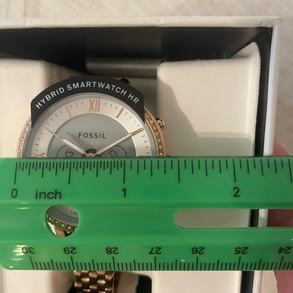 🚫SOLD🚫 Fossil Monroe hybrid watch in rose gold with extra band - NWT - Picture 14 of 16